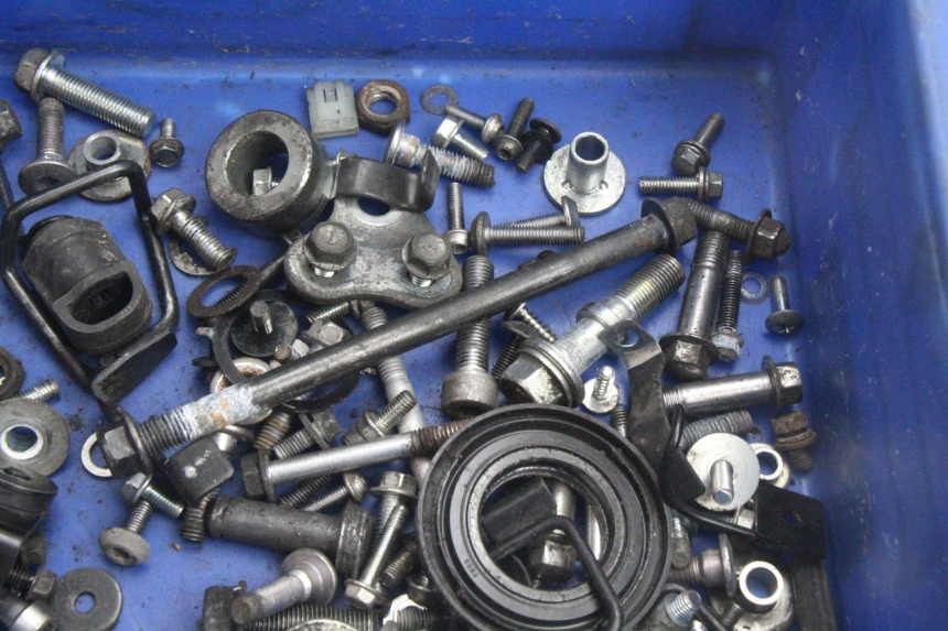 photo de BAG OF SCREWS AND FASTENERS KAWASAKI ER-6 ER6 F ABS 650 (2012 - 2016) - Zoom on usage condition