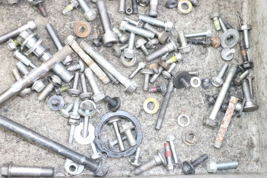 photo de SCREWS BAG KAWASAKI ER-6 ER6 N 650 (2012 - 2016) - Alternative perspective