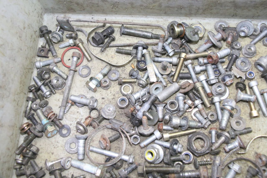 photo de SCREW HARDWARE BAG APRILIA ETX 125 (1998 - 2002) - Component detail