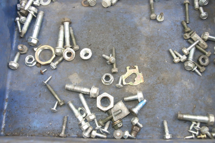 photo de SCREW FASTENER BAG JM MOTORS EVOLIS 4T 50 (2018 - 2022) - Zoom on usage condition