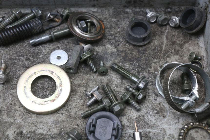 photo de SCREW FASTENER BAG JM MOTORS EVOLIS 4T 50 (2018 - 2022) - Alternative perspective