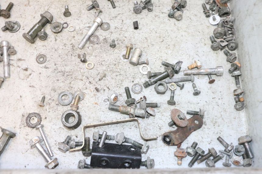photo de SCREWS BAG KEEWAY F-ACT NAKED 50 (2009 - 2014) - Component detail