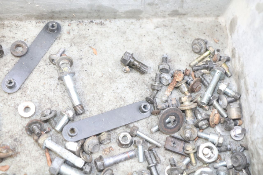 photo de SCREW BAG HONDA FES PANTHEON 2T 125 (1998 - 2002) - Alternative perspective