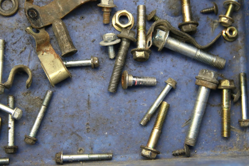 photo de SCREW FASTENER BAG SYM FIDDLE 2 125 (2010 - 2013) - Zoom on usage condition