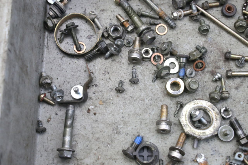 photo de SCREW FASTENER BAG SYM FIDDLE 3 III 125 (2014 - 2020) - Zoom on usage condition