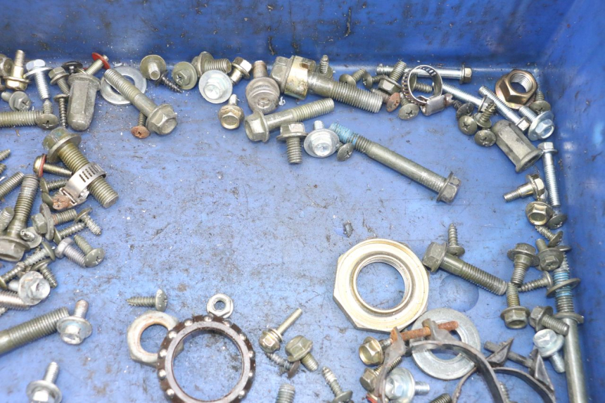 photo de SCREW FASTENER BAG SYM FIDDLE 3 III 125 (2014 - 2020) - Alternative perspective