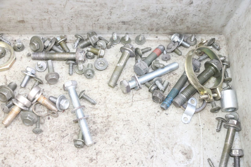 photo de SCREWS BAG SYM FIDDLE 3 III 50 (2014 - 2020) - Alternative perspective