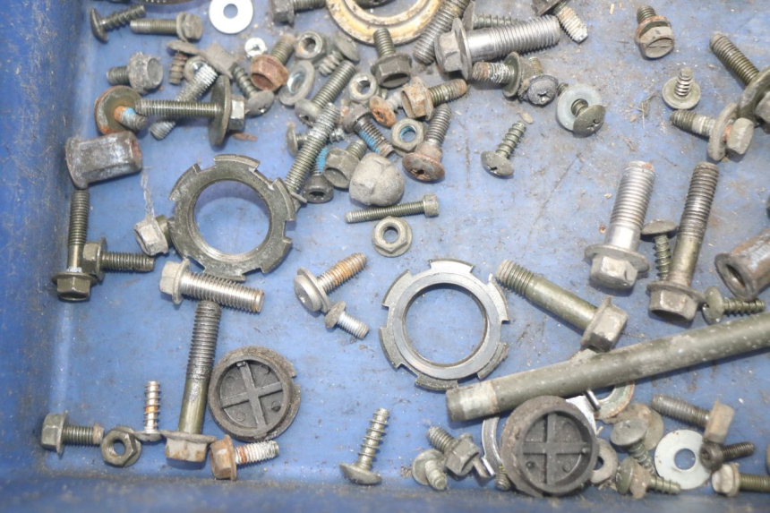 photo de SCREW FASTENER BAG MBK FLAME X 125 (2004 - 2007) - Alternative perspective