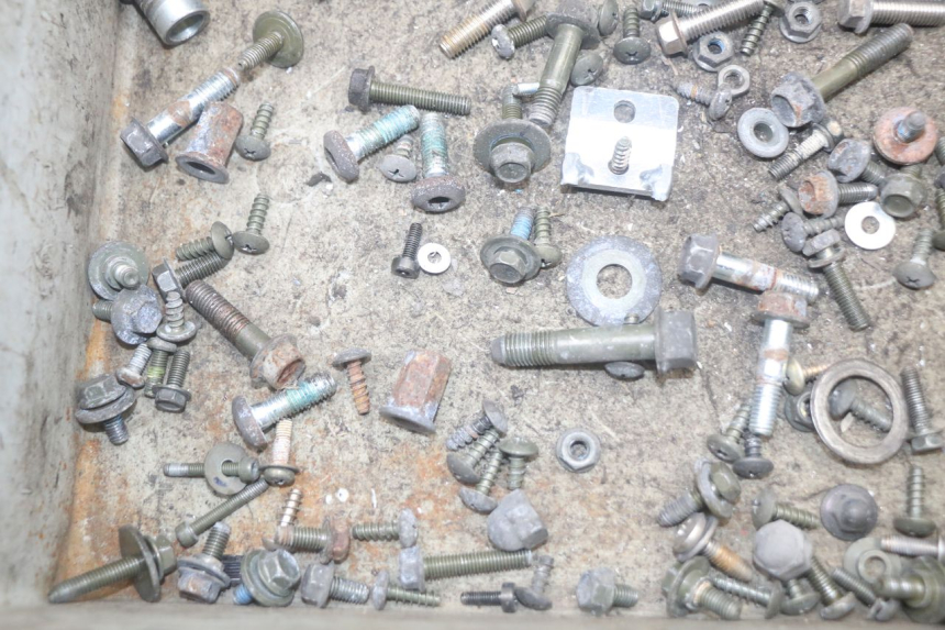 photo de SCREWS BAG MBK FLAME X 125 (2007 - 2016) - Alternative perspective