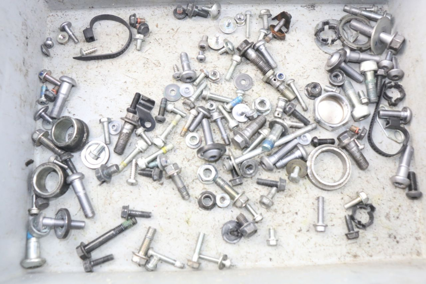 photo de SCREWS BAG YAMAHA FZ8 800 (2010 - 2016) - Component detail