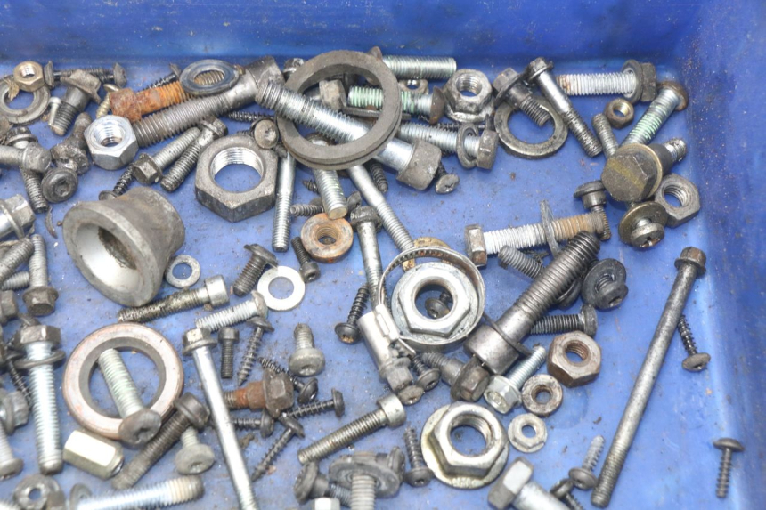 photo de SCREW FASTENER BAG PEUGEOT GEOPOLIS 400 (2007 - 2013) - Alternative perspective