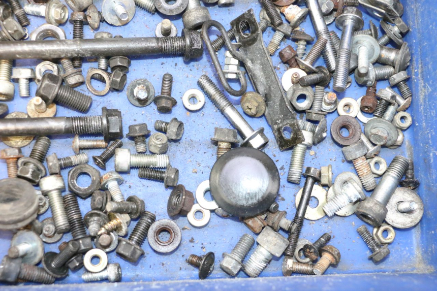 photo de SCREWS BAG KAWASAKI GPX F ZX750F 750 (1986 - 1990) - Technical close-up