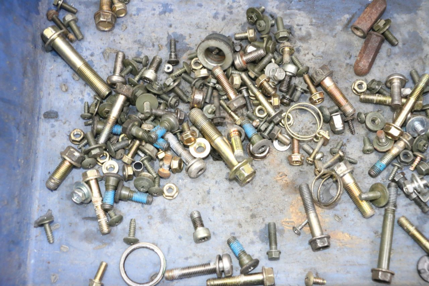 photo de SCREWS BAG KYMCO GRAND DINK 125 (2008 - 2014) - Zoom on usage condition