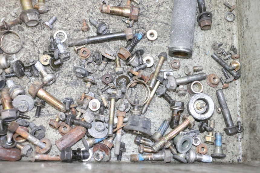 photo de SCREWS BAG KYMCO GRAND DINK 125 (2002 - 2007) - Technical close-up