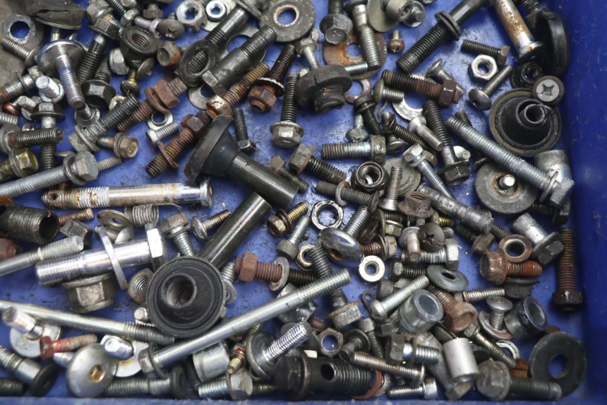 photo de SCREWS BAG SUZUKI GSX F GSXF 750 (1988 - 1998) - Technical close-up