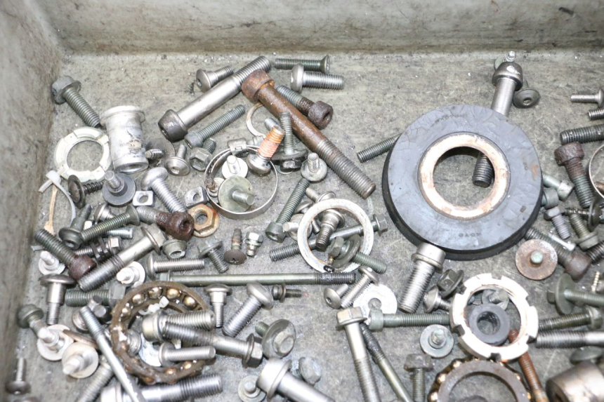 photo de SCREWS BAG SUZUKI GSXR GSX-R 1000 (2003 - 2004) - Zoom on usage condition