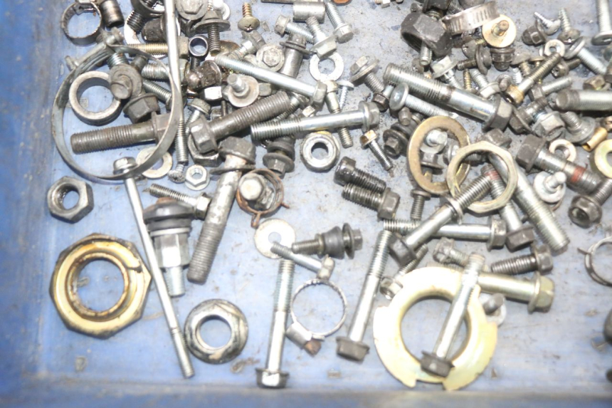 photo de SCREWS BAG HONDA NES AROBASE 125 (2000 - 2003) - Alternative perspective