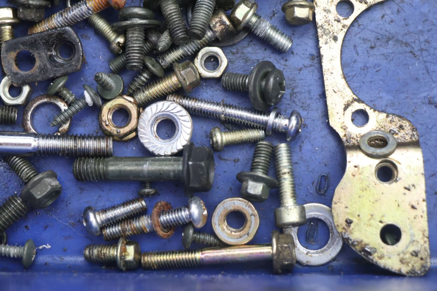 photo de SCREW FASTENER BAG KEEWAY HURRICANE 50 (2006 - 2019) - Technical close-up