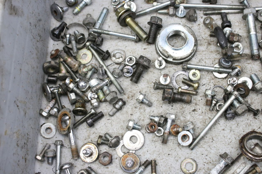 photo de SCREW FASTENER BAG SYM HUSKY 125 (1999 - 2005) - Zoom on usage condition