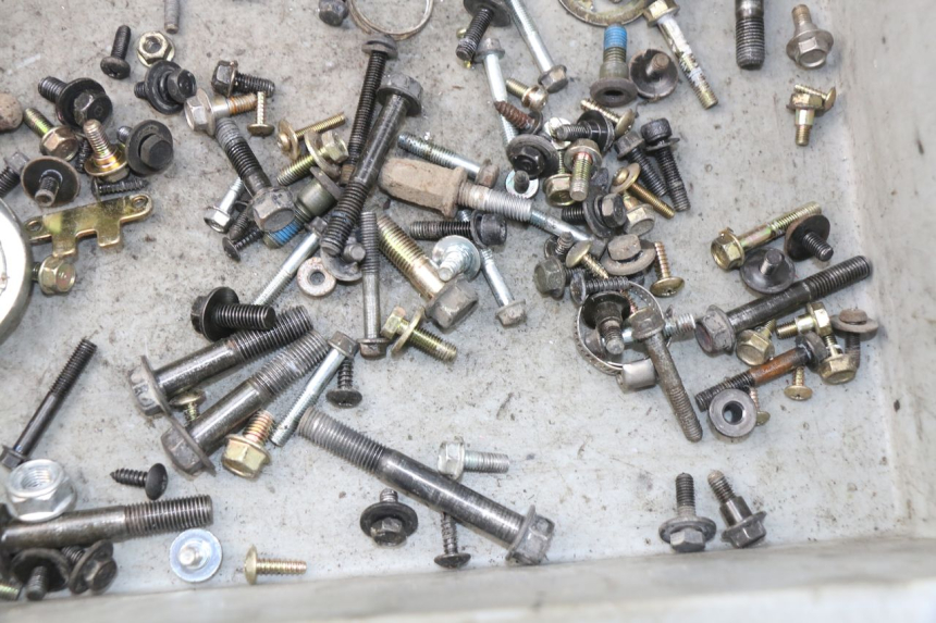 photo de SCREWS BAG SYM JOYMAX 250 (2013 - 2017) - Zoom on usage condition