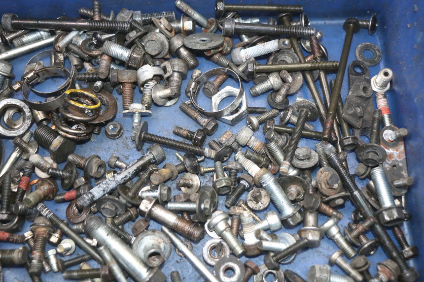 photo de SCREWS BAG KAWASAKI GTR 1000 (1994 - 2004) - Zoom on usage condition