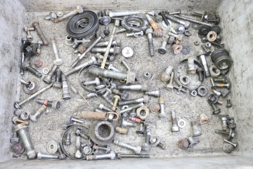 photo de SCREW FASTENER BAG KAWASAKI ZR7 ZR-7 S 750 (1999 - 2004) - Main view