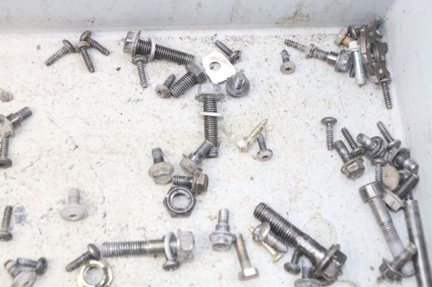 photo de SCREW BAG PEUGEOT KISBEE 2T 50 (2010 - 2017) - Alternative perspective