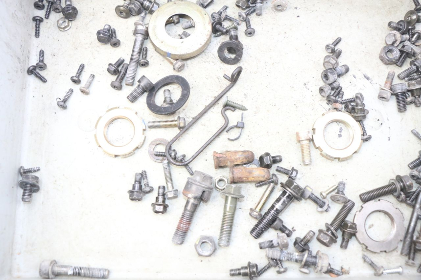 photo de SCREW BAG PEUGEOT KISBEE 2T 50 (2010 - 2017) - Zoom on usage condition