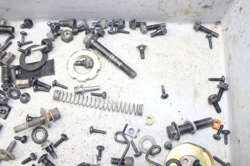 photo de SCREW FASTENER BAG PEUGEOT KISBEE 4T 50 (2018 - 2022) - Alternative perspective