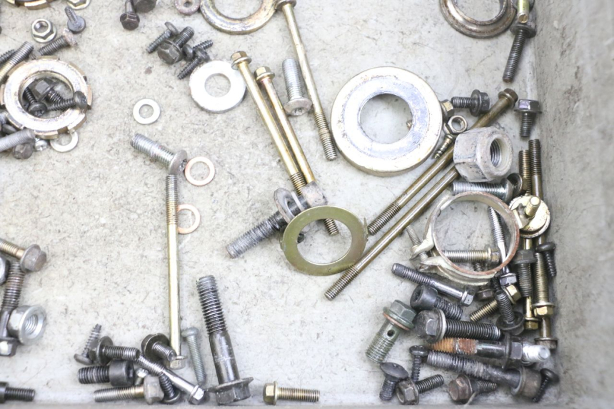 photo de SCREW FASTENER BAG PEUGEOT KISBEE 4T 50 (2010 - 2017) - Alternative perspective