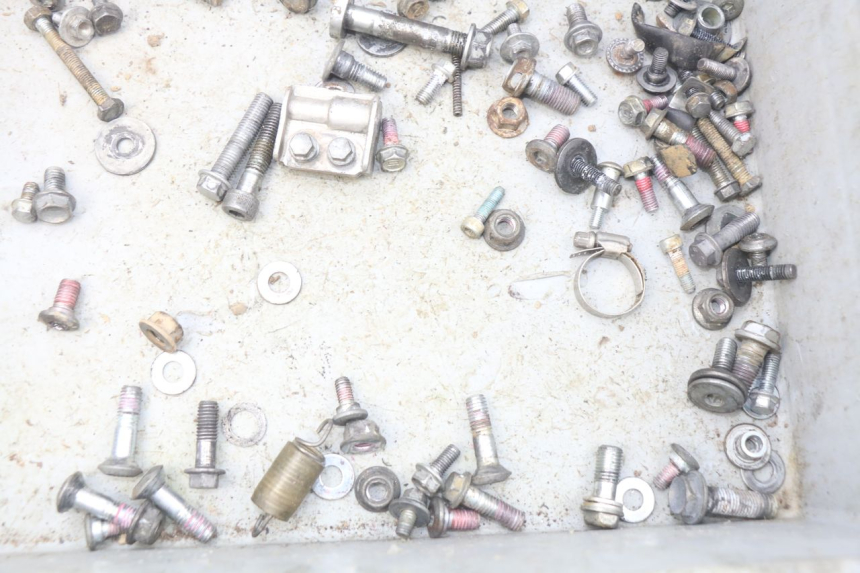 photo de SCREW FASTENER BAG KAWASAKI KX F KXF 450 (2012 - 2015) - Zoom on usage condition