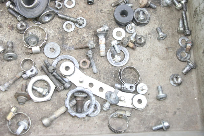 photo de SCREW FASTENER BAG KAWASAKI KXF KX-F 250 (2012 - 2014) - Zoom on usage condition