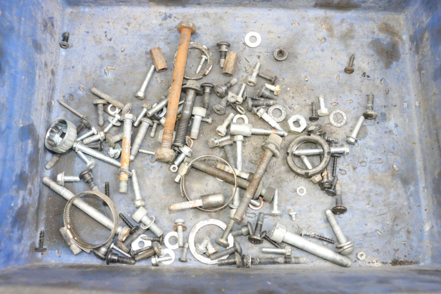 photo de SCREWS BAG PIAGGIO LIBERTY 4T 50 (2018 - 2021) - Main view