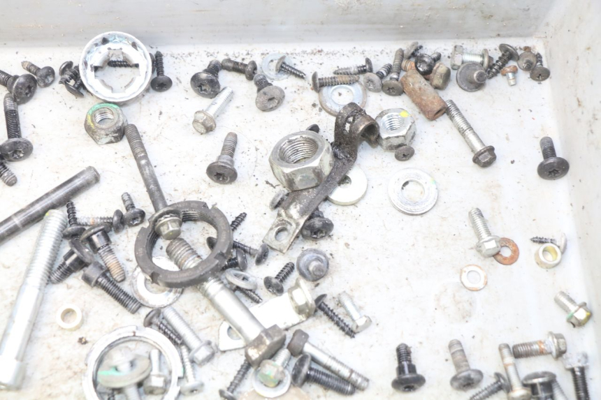 photo de SCREW FASTENER BAG PIAGGIO LIBERTY IGET 4T 50 (2015 - 2020) - Alternative perspective