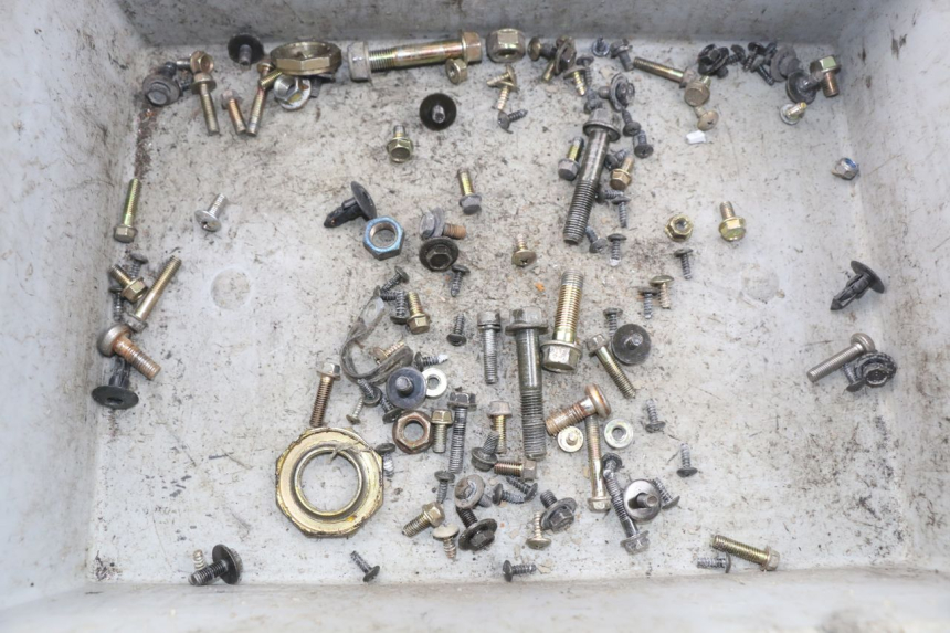 photo de SCREWS BAG KYMCO LIKE 2T 50 (2009 - 2018) - Main view