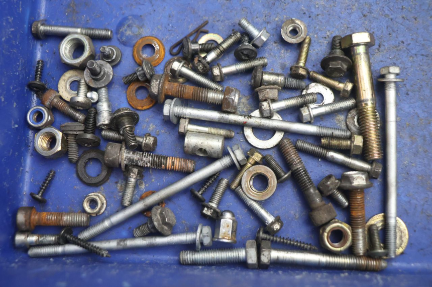 photo de SCREWS BAG PEUGEOT LUDIX ONE 14P 50 (2004 - 2013) - Main view