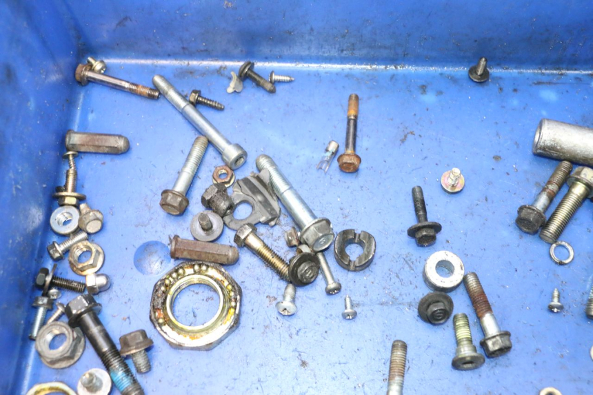 photo de SCREWS BAG SYM MIO 50 (2005 - 2010) - Zoom on usage condition