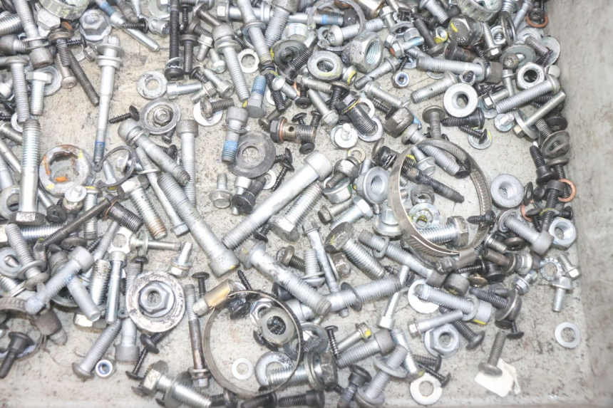 photo de SCREWS BAG PIAGGIO MP3 HPE 300 (2019 - 2026) - Component detail