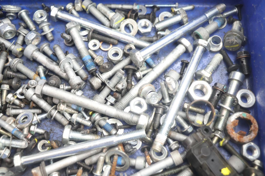 photo de SCREWS BAG PIAGGIO MP3 HPE 530 (2022 - 2026) - Zoom on usage condition