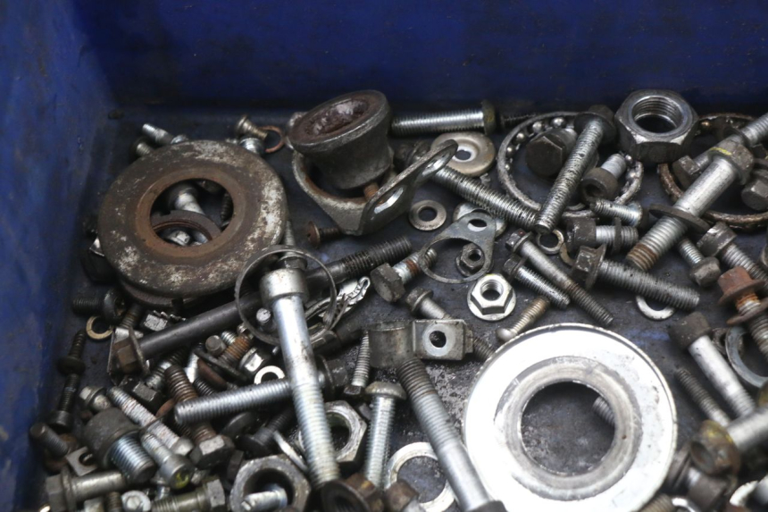 photo de SCREW FASTENER BAG PIAGGIO MP3 LT 400 (2007 - 2012) - Alternative perspective