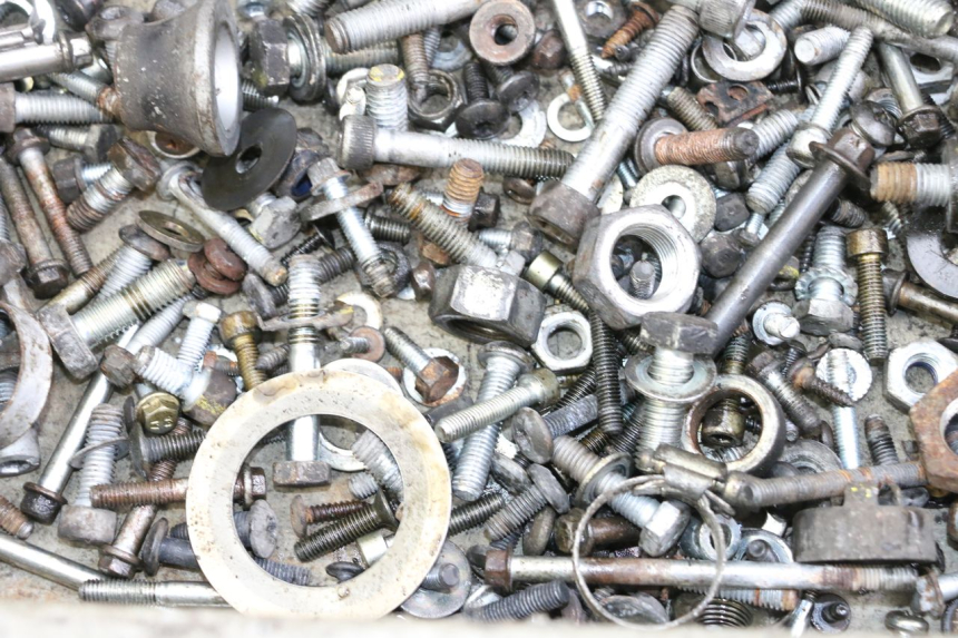 photo de SCREW FASTENER BAG PIAGGIO MP3 LT 400 (2007 - 2012) - Alternative perspective