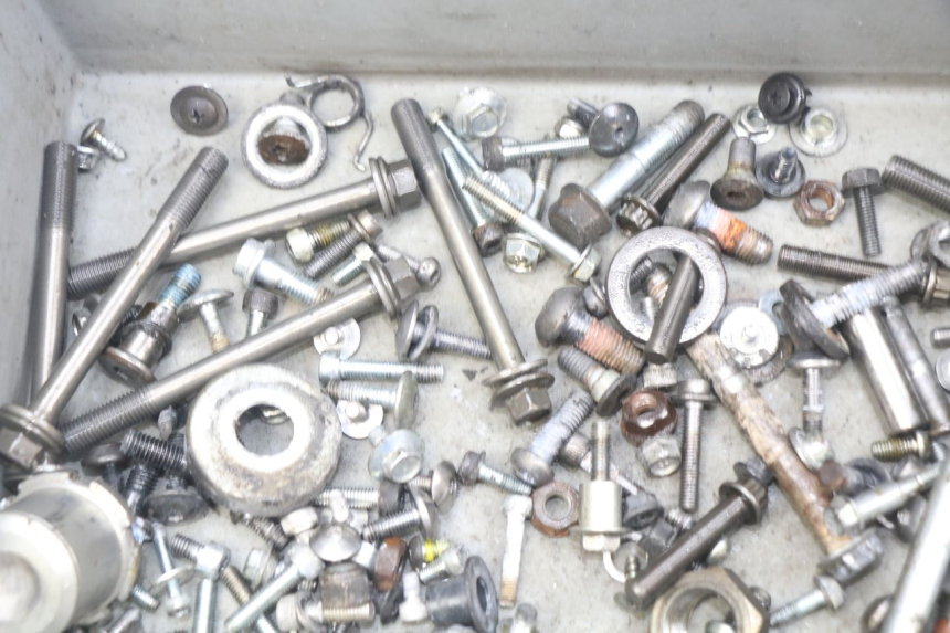 photo de SCREW FASTENER BAG YAMAHA MT-07 MT07 ABS 700 (2014 - 2017) - Alternative perspective