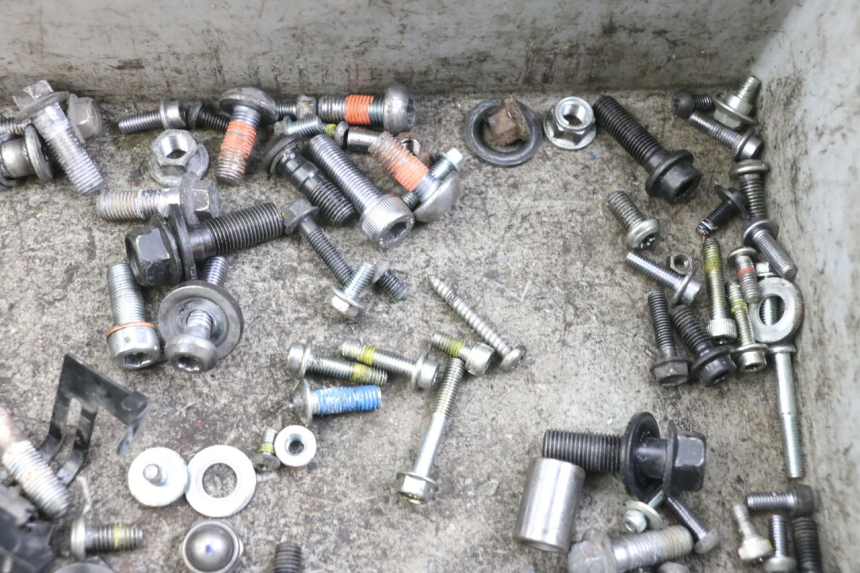 photo de SCREW FASTENER BAG YAMAHA MT-07 MT07 ABS 700 (2014 - 2017) - Alternative perspective