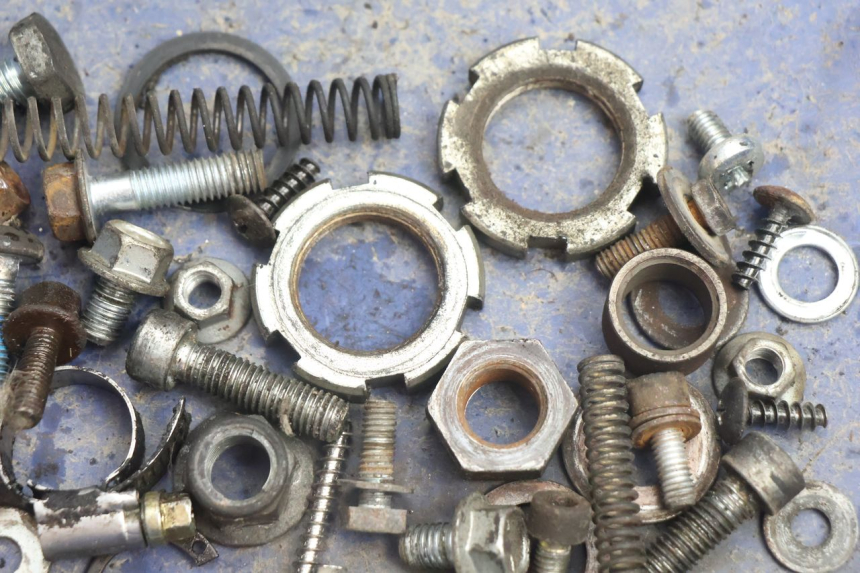 photo de SCREWS BAG YAMAHA NEO'S NEOS 2T 50 (1998 - 2007) - Zoom on usage condition