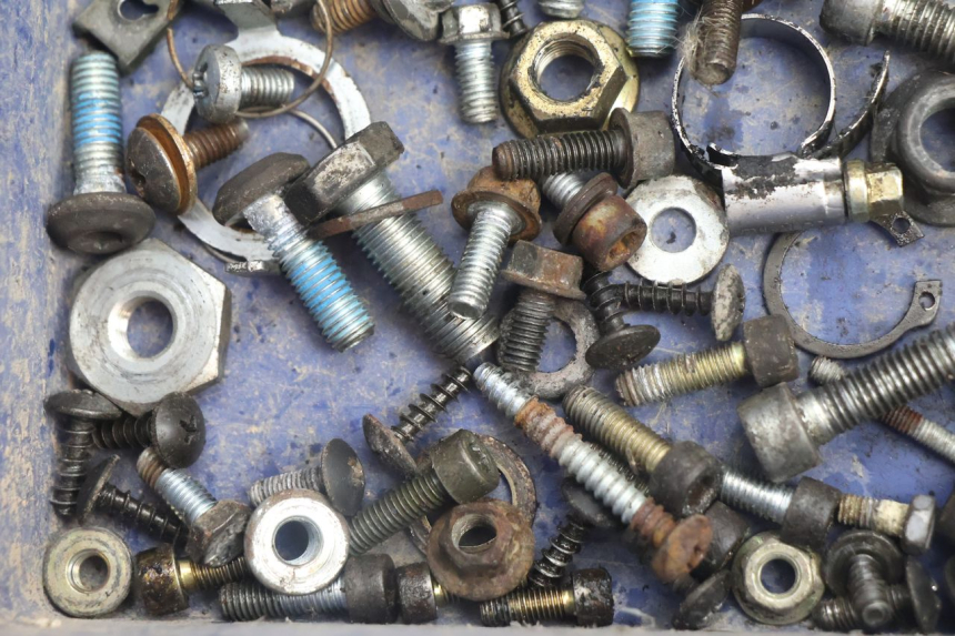 photo de SCREWS BAG YAMAHA NEO'S NEOS 2T 50 (1998 - 2007) - Alternative perspective