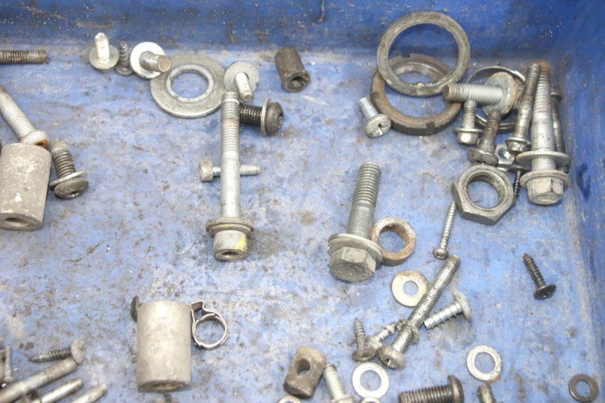 photo de SCREW FASTENER BAG PIAGGIO NEW TYPHOON 50 (2018 - 2021) - Alternative perspective