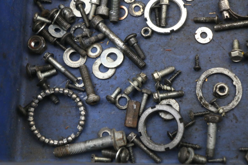 photo de SCREW FASTENER BAG PIAGGIO NEW TYPHOON 50 (2018 - 2021) - Alternative perspective