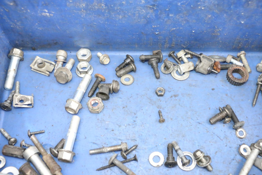 photo de SCREW FASTENER BAG PIAGGIO NEW TYPHOON 50 (2018 - 2021) - Zoom on usage condition