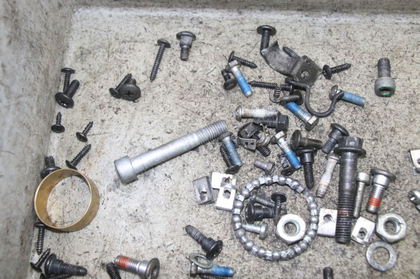 photo de SCREWS BAG PIAGGIO NRG POWER PUREJET 50 (2018 - 2021) - Component detail