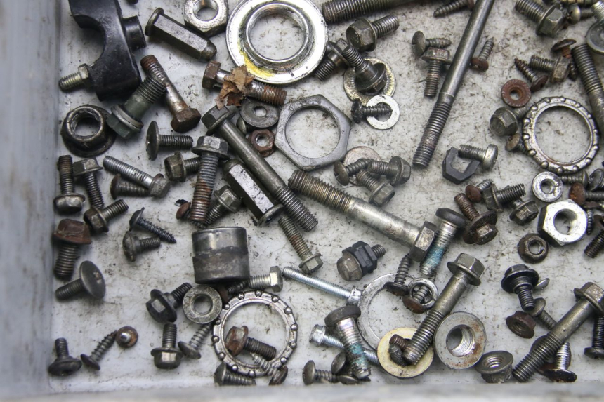 photo de SCREW FASTENER BAG SELECT UP OCTALIS 125 (2007 - 2012) - Component detail